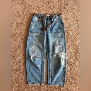 We The Free Moxie Pull-On Barrell Jeans. Size 25.